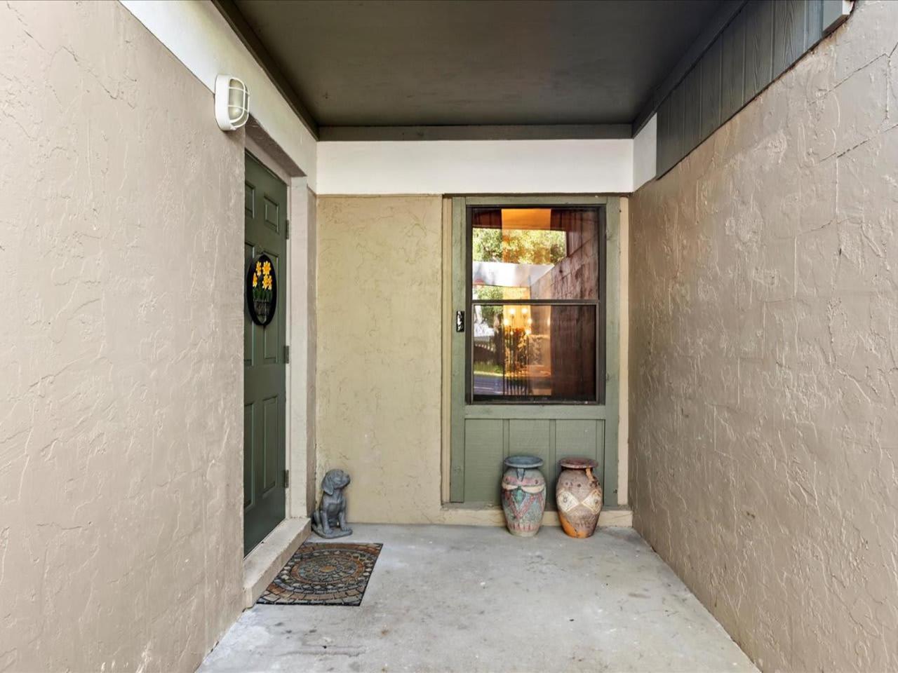 Artist'S Tower Townhome Just Renovated W Loft Gainesville Bagian luar foto
